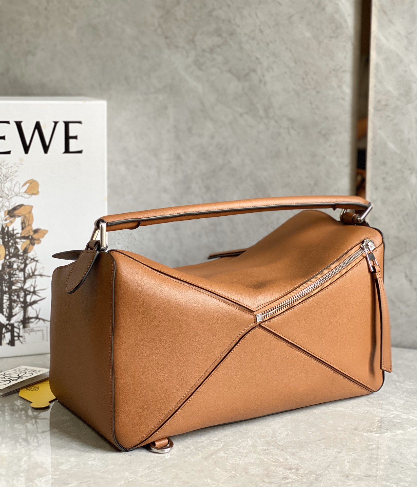 Loewe Large Puzzle Bag in Classic Calfskin Warm Desert